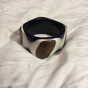 Chicos’s acrylic bracelet